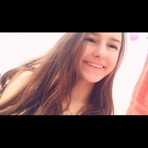 Meet your Posher, Jillian